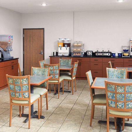 Days Inn & Suites By Wyndham Of Morris Exteriör bild